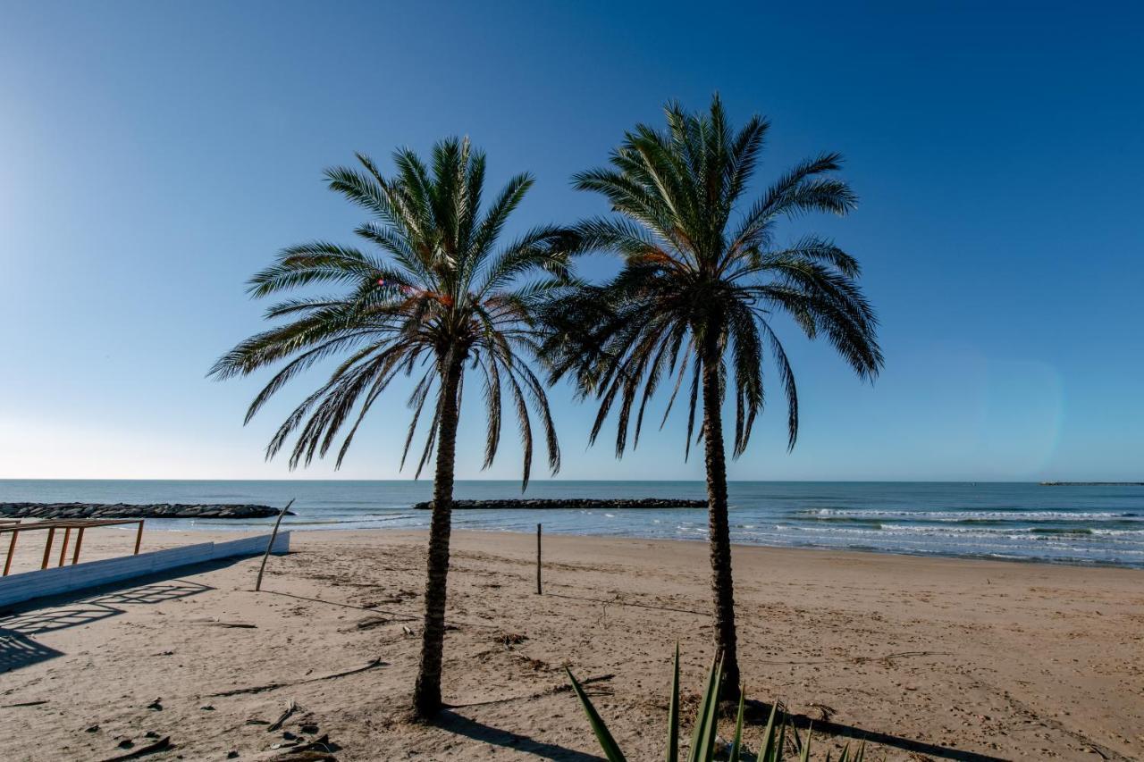 Case Vacanze Giulio Verne Marina di Ragusa Kültér fotó